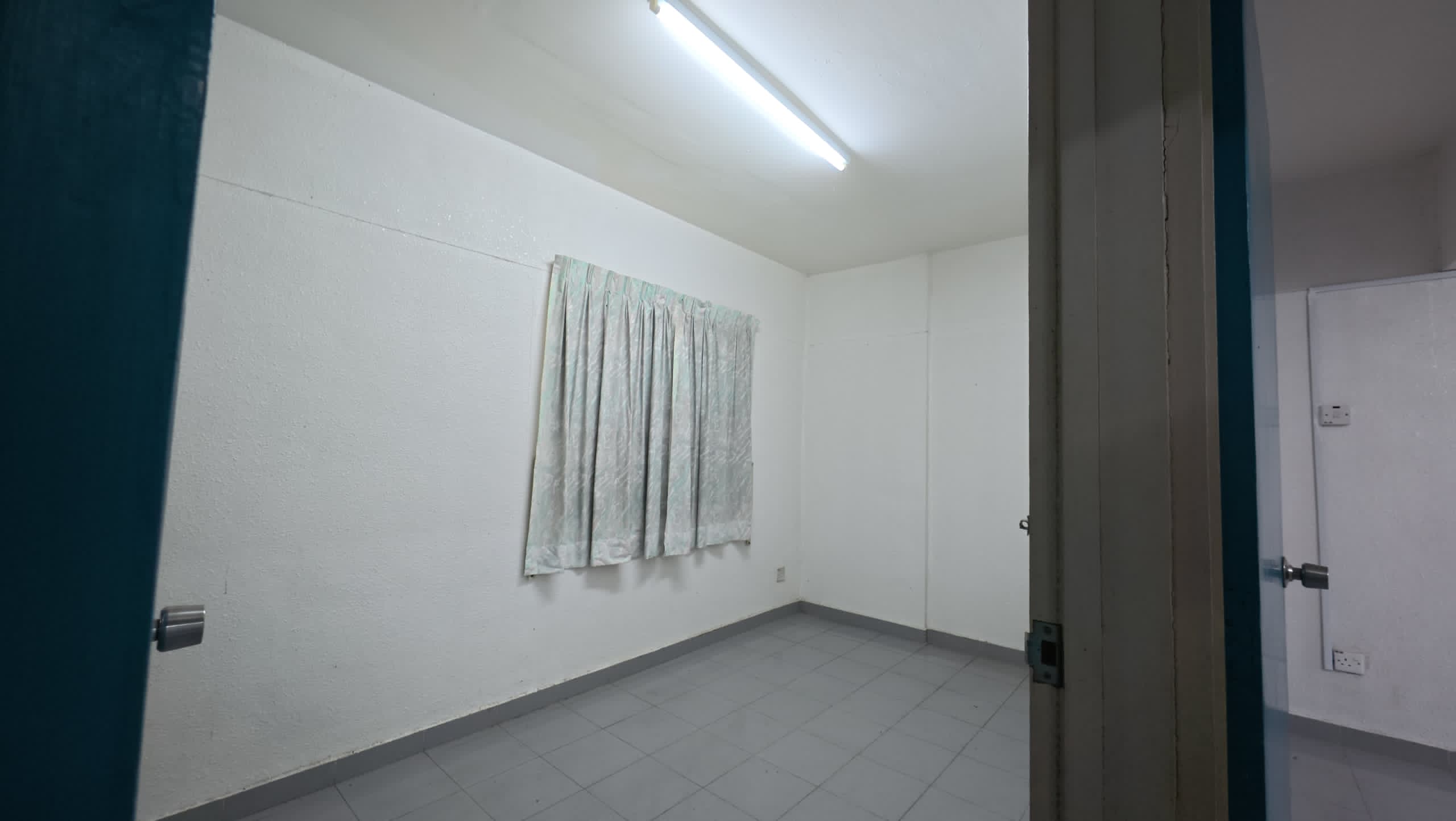 Desa Intan Block 7A,Farlim 3 bedrooms 650sf Low Floor unit - Image 6
