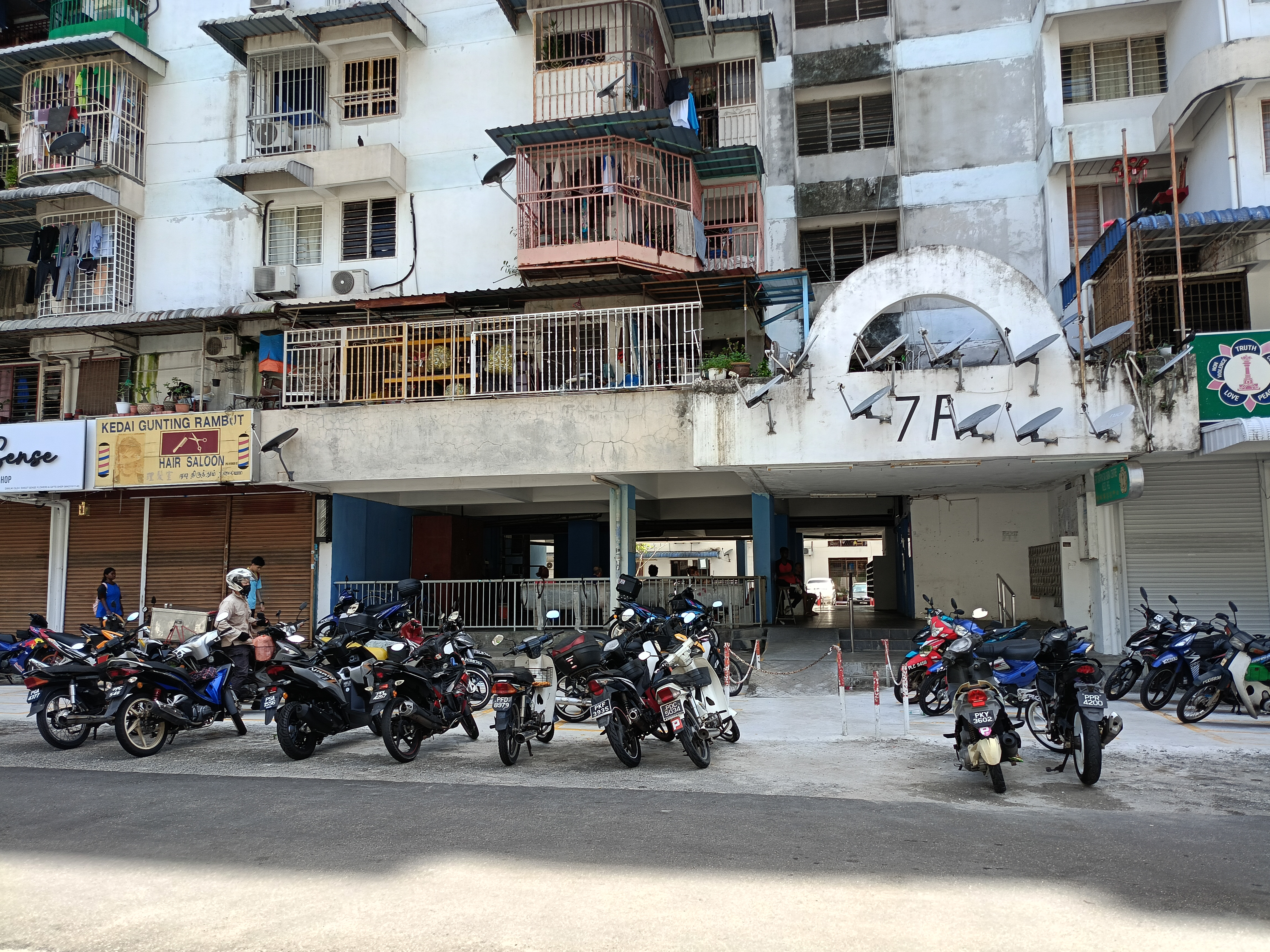 Desa Intan Block 7A,Farlim 3 bedrooms 650sf Low Floor unit - Image 13