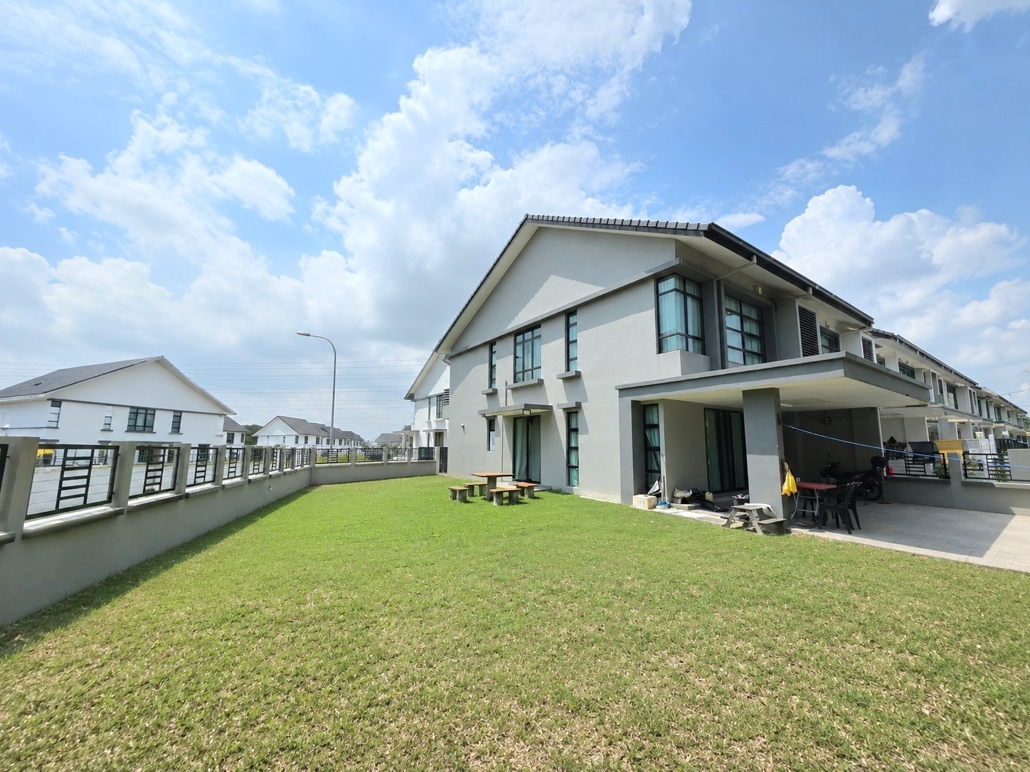 FOR SALE | BANDAR BUKIT RAJA  ‼️ FREEHOLD DOUBLE STOREY END LOT ‼️  ‼️RARE END LOT‼️ • FACING OPEN (TASIK)  - Image 6
