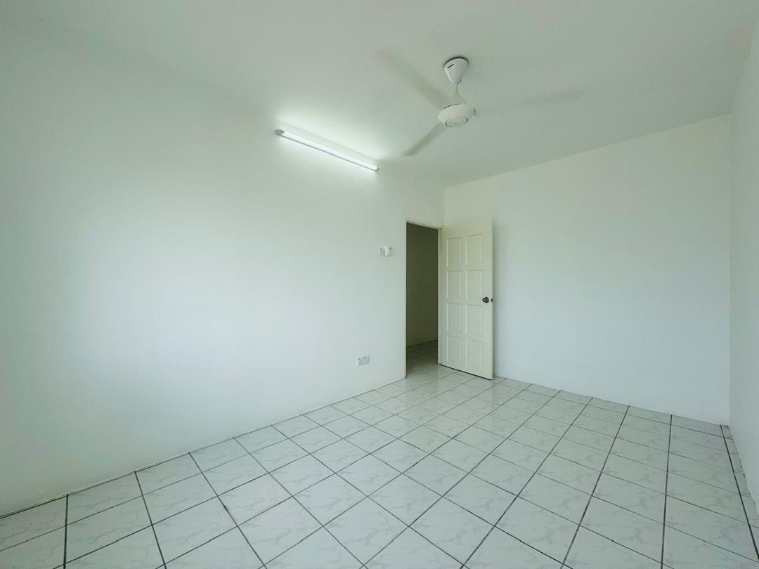 FOR RENT🔥PANGSAPURI BAIDURI, PERSIARAN TASIK KESUMA, BANDAR TASIK KESUMA, BERANANG - Image 5