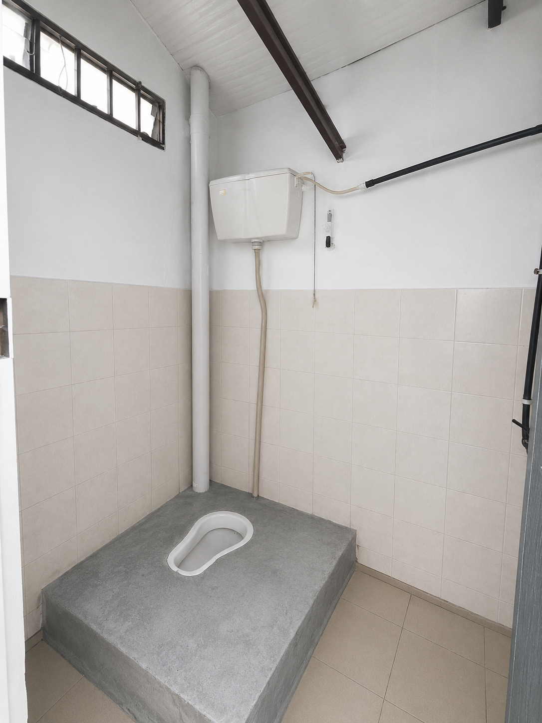 4 Bedroom Freehold | Flat Cengal Taman Putri Kulai | Below RM200K - Image 5