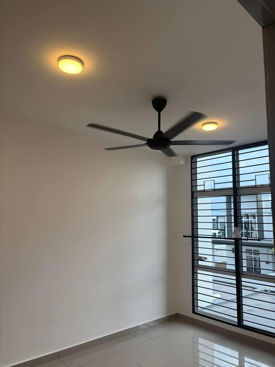 Spacious 4-Bed Freehold Double Storey Terrace in La Casa Lunas - Image 6