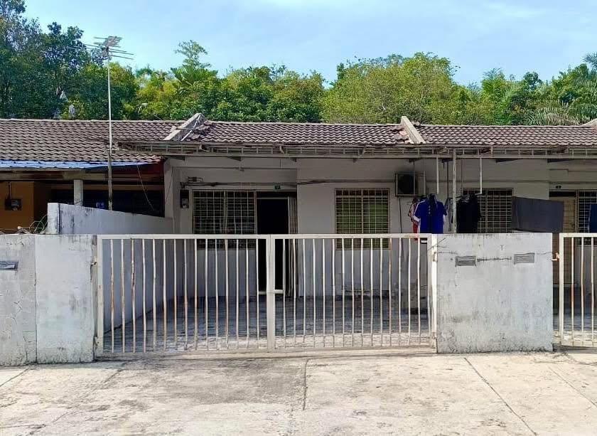 Lahat Taman Pinji Mewah Single Storey Terrance House For Sale
