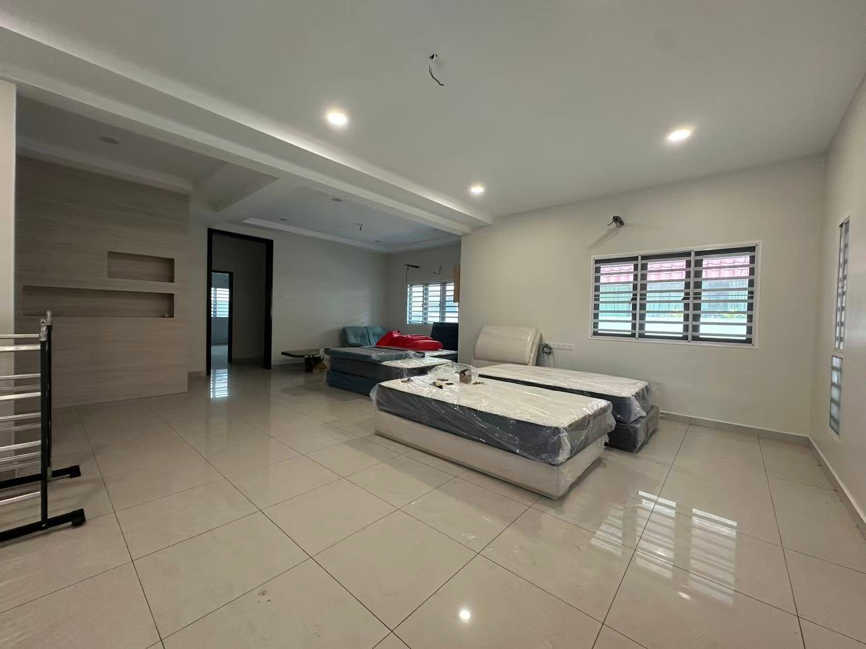 TAMAN MANSION DOUBLE STOREY CORNER BUNGALOW FOR SALE IPOH  - Image 4