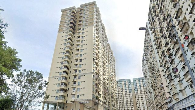 Sri Kristal at Farlim - 1000sf extended corner unit nicely renovated