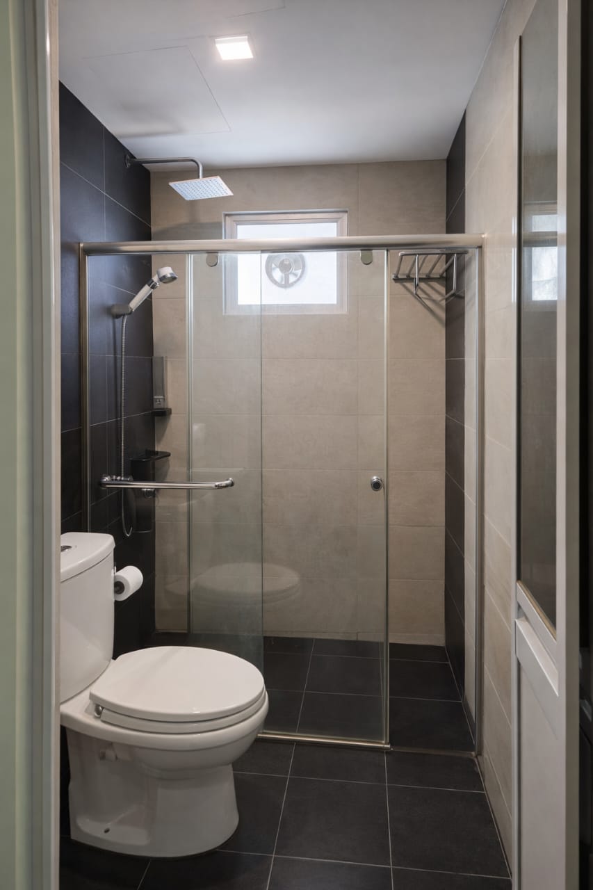 Sri Kristal at Farlim - 1000sf extended corner unit nicely renovated - Image 11
