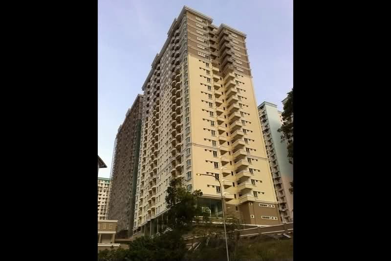 Sri Kristal at Farlim - 1000sf extended corner unit nicely renovated - Image 2