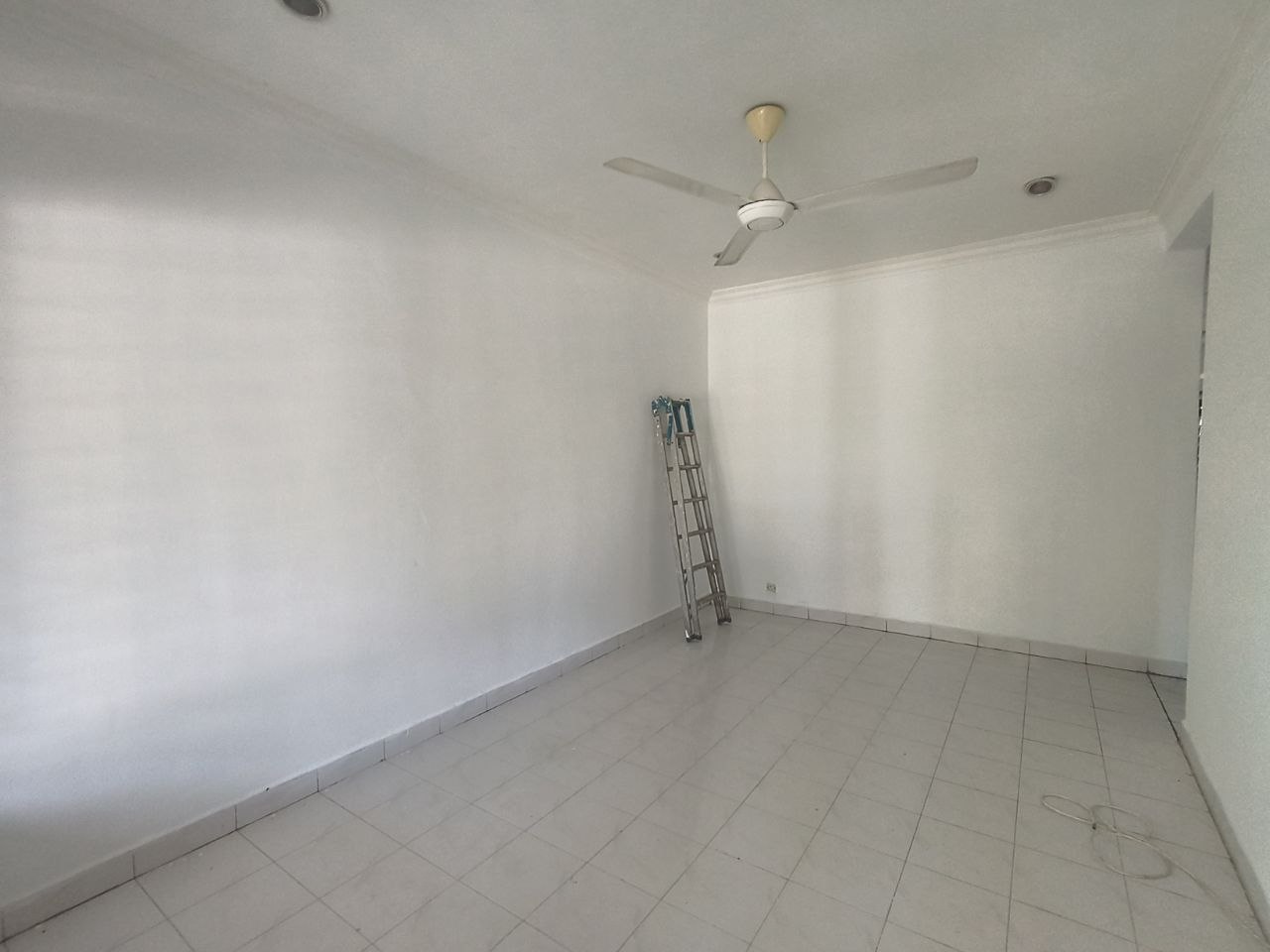 TERRACE HOUSE NEAR KLIA - Image 3